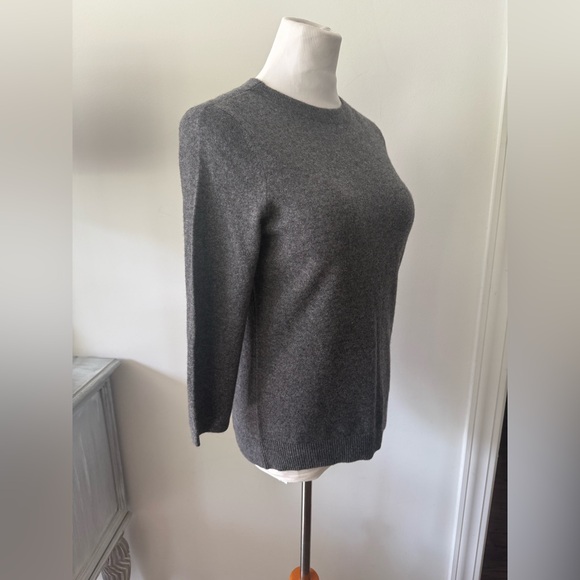 Talbots 100% Cashmere Charcoal Grey 3/4 Sleeve Sweater Size Medium - Picture 4 of 11